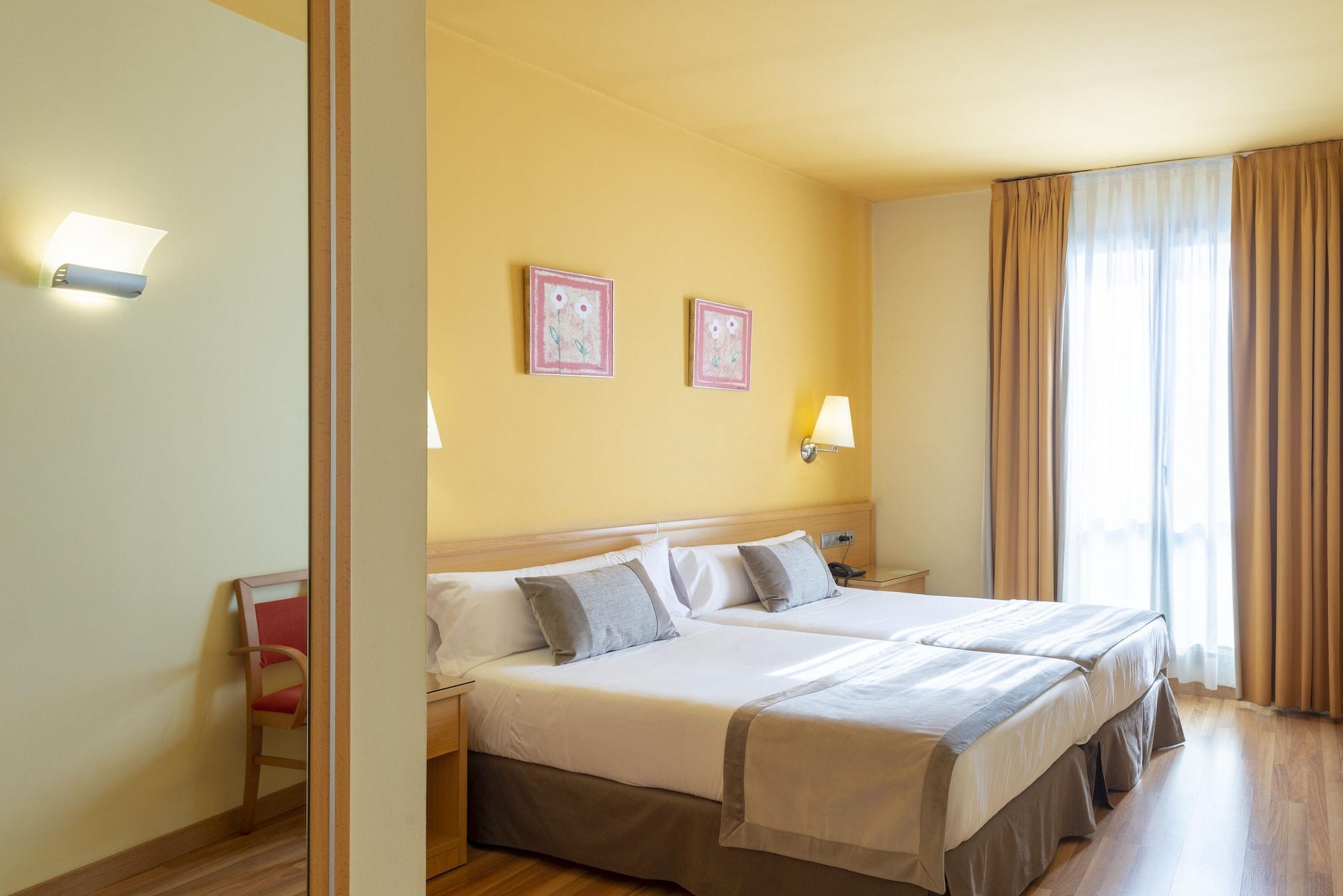 Hotel Real Лерида Экстерьер фото
