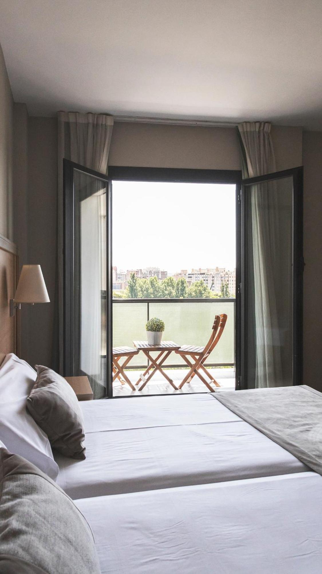 Hotel Real Лерида Экстерьер фото